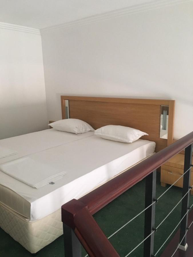 Private Apartments In Emerald Ravda ภายนอก รูปภาพ