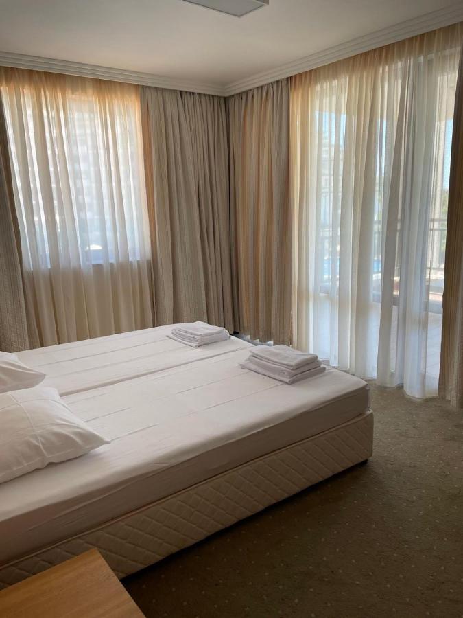 Private Apartments In Emerald Ravda ภายนอก รูปภาพ