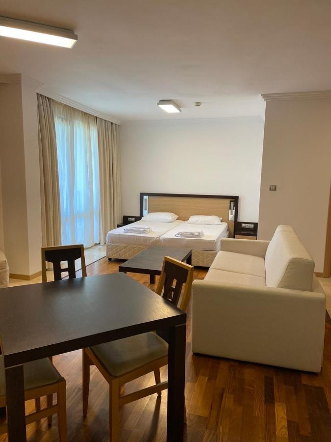 Private Apartments In Emerald Ravda ภายนอก รูปภาพ