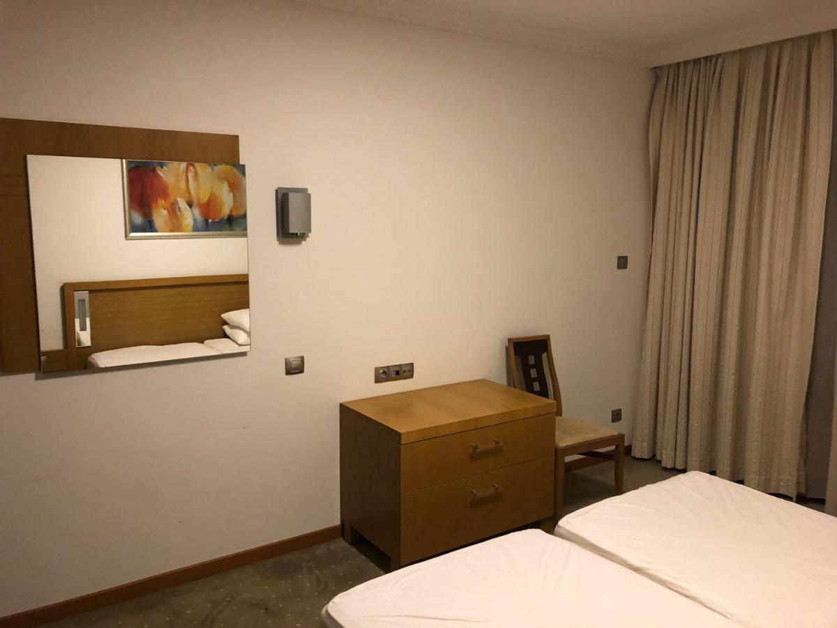 Private Apartments In Emerald Ravda ภายนอก รูปภาพ