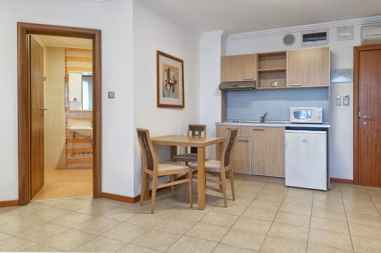 Private Apartments In Emerald Ravda ภายนอก รูปภาพ